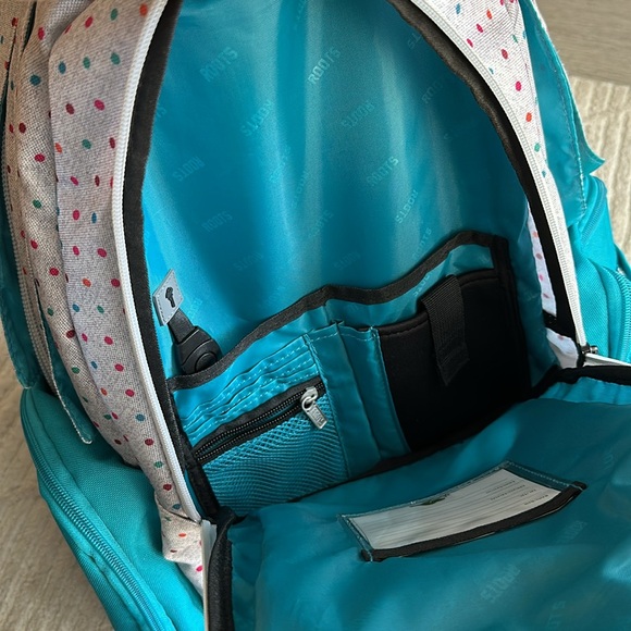 Roots Backpack - Picture 3 of 6